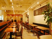 仙台・一番町商店街にカフェ＆バー、巨大「1キロハンバーグ」も