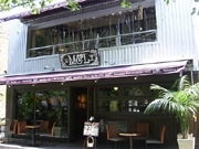 ゼットン、中目黒・目黒川沿いにハワイアンの新業態店