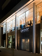 キャットストリートに「DKNY」国内初の旗艦店－フルライン展開