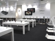 ソフトバンク表参道内に「アイフォーン」アンテナ店－実機50台展示