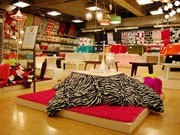 渋谷ロフトに「こたつマーケット」－アニマル柄のこたつ布団も新入荷