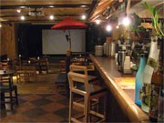 代官山に映画館？－ライブハウス「晴れたら空に豆まいて」で上映企画