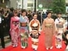 レッド・カーペットを歩く「阿修羅のごとく」の出演者