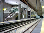 新高島駅