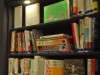 識者9人の「読まなかった」「恥ずかしい」本、パス ザ バトン表参道で販売