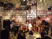 ナチュラルパンチドランカー、下北沢でインストアライブ
