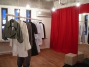若者ターゲットにセミオーダー専門の洋服店、一点ものも販売