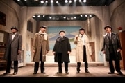 平均年齢79歳のベテラン劇団、下北沢で熱演