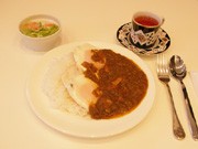 下北沢にカレー専門店「スミレ」－元会社員、カレー好きが高じて開業