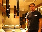 白金高輪に炭火焼のモツ焼専門店「鶴見」－仕入先はヤザワミート