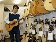 大井町にギター専門店－「定額給付金で買えるギターコーナー」も