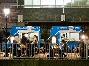 芝浦の運河沿いにオープンカフェ－港区の助成で地元商店会が運営