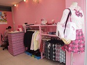 武蔵小山から「カワイイ」を発信－制服グッズ専門店「ルーシーポップ」開業