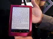 ソニー、品川で年末商戦向け内覧会－電子書籍リーダーの販売も