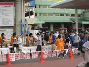 大井競馬場で焼き肉試食会－「試食で支援」震災地域の畜産品をPR
