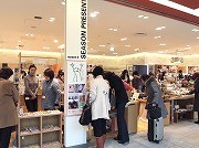 エキュート品川で休止中の「てづくり市」－今年初参加の作家も多数