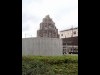 武蔵小山駅前の通気孔