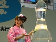 時東ぁみさんと中山律子さんがボウリングをPR－新橋こいち祭で