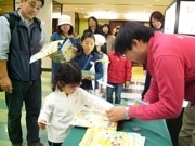 文化放送「浜祭」に11万4千人－ポケモン企画に親子連れ行列
