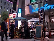 新橋SL広場に常設移動販売カフェバー、生ビールやSLドックも