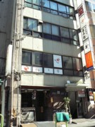 新橋に梅酒バー－酒蔵の希少梅酒など100銘柄常備、地ビールも