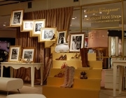 伊勢丹新宿店にフェラガモの期間限定ショップ－1号店をイメージ