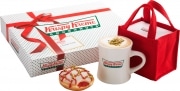 クリスピー・クリーム・ドーナツにクリスマス限定品－マグやギフトバックも
