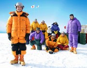 「南極料理人」新宿で先行上映－「かもめ食堂」のフードスタイリストも参加