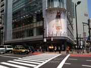 新宿三丁目に「フォーエバー21」大型店－インザルーム跡にオープン