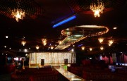 歌舞伎町に一日限定「東京ナイロンキャバレー」－出版記念イベントで