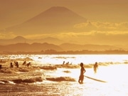湘南の海を撮り続ける向後雅則さんの写真展－鵠沼の民家ギャラリーで