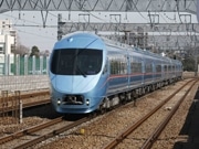 小田急新型ロマンスカー、特別列車が江ノ島線に初の乗り入れ