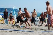 鎌倉・由比ガ浜で「ビーチ相撲大会」－環境保護・地域コミュニティー活性化目的に