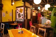 茅ヶ崎にギョーザとハイボールメーンの居酒屋－市内初ハイボールタワー導入