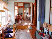 江の電が軒先を走る古民家・洋食カフェ－都内から移住した女性が独立