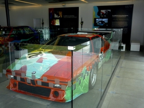 BMWアートカーコレクション展-アンディ・ウォーホルらがペイント