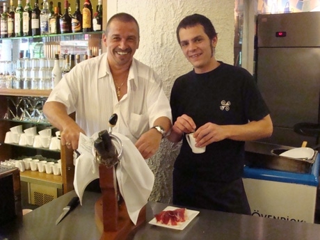 オーチャードにスペイン料理店－人気地中海レストランが改装