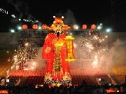 春節祝う祭り「リバー・ホンバオ」－今年は中国・成都市が協賛