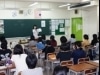 シンガポール日本人学校で進路講演会－22事業所の社会人が講師に