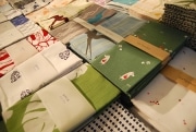 国立本店とつくし文具店で「手ぬぐい展」－多彩なクリエーター作品を展示・販売