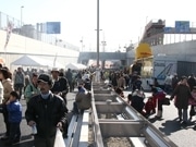 国道17号・高崎、高松立体交差開通前の路上イベントに4千人