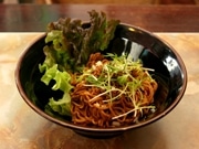 前橋の創作中華料理店が「汁なし担々麺」－同店一番人気に