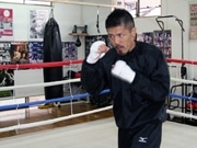 高崎のプロボクサー新井恵一さんリングに－「観戦ツアー」満員御礼
