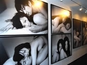 天神で野村佐紀子さんの写真展－14組のヌードで「愛」を表現
