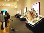 天神で「しかけ絵本の世界展」－電動式の巨大仕掛け絵本も