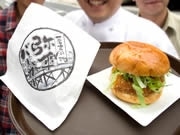 春吉で手作りイベント「晴好夜市」－ご当地「弥平バーガー」も新登場