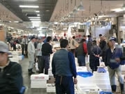 長浜鮮魚市場を月1回市民に開放－鮮魚の販売や試食も