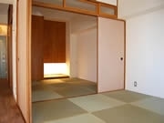 日本画家・編集者ら女性5人、中古マンション6室をリノベーション