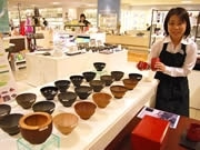 福岡三越、輪島塗と有田焼の職人2人のコラボフェア－作家来場も