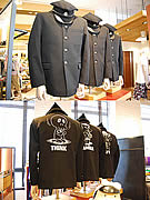 ビームス福岡店に漫画モチーフTシャツ「マンガート」－「バカ田大学」学ランも